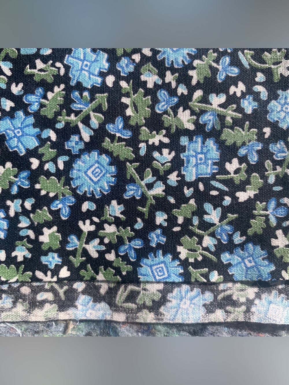Stunning Antique 1930s cotton black blue green & white floral whimsygoth fabric - Picture 16 of 16